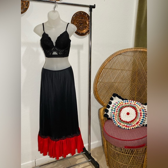 Other - Vintage Deena Slip Extension